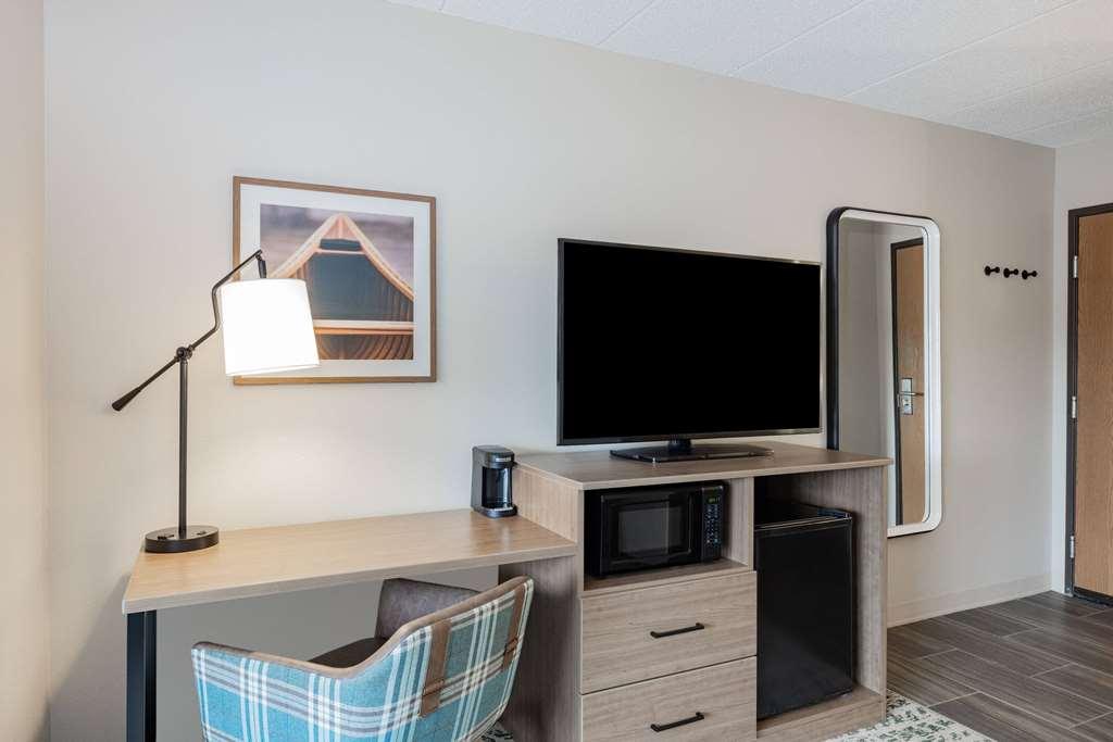 Americinn By Wyndham Duluth South Black Woods Event Center Proctor Екстериор снимка